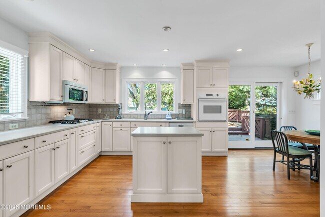 Building Photo - 111 Chicago Blvd