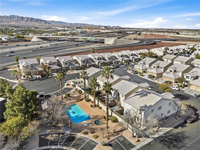 Building Photo - 7567 Violet Vista Ave