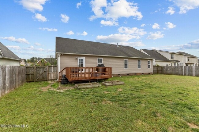 Building Photo - 8246 English Saddle Dr