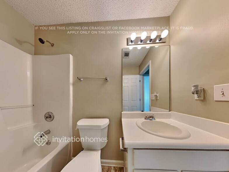 Building Photo - 606 Summerfield Ct