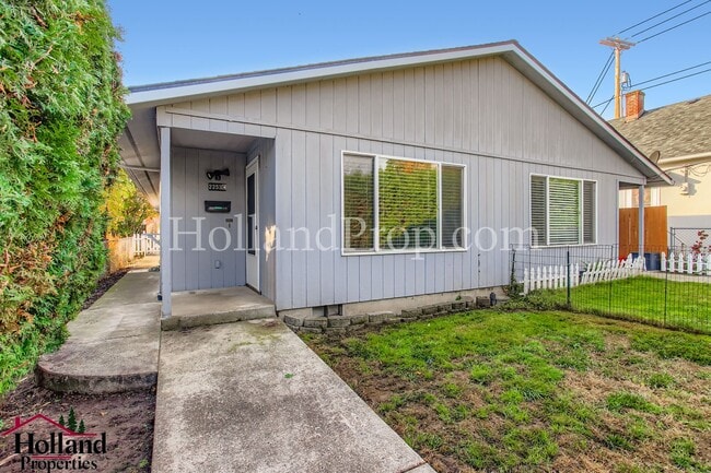 Primary Photo - Charming Duplex Just Minutes from Downtown...