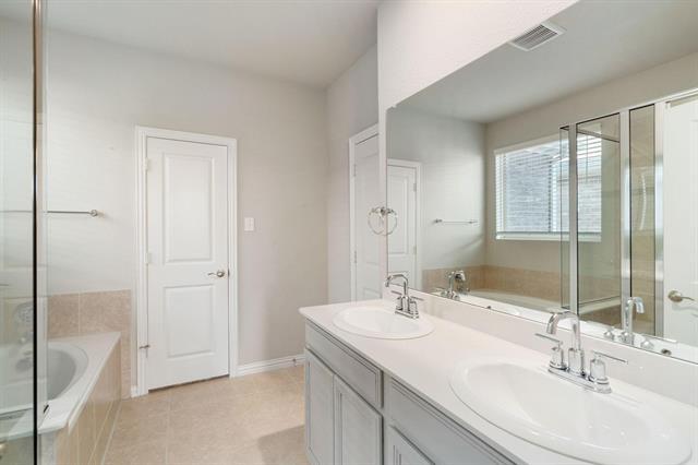 Building Photo - 1820 Cinnamon Trl