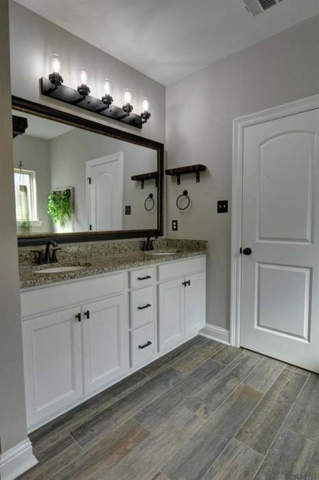 Building Photo - 6151 Lake Edge Dr