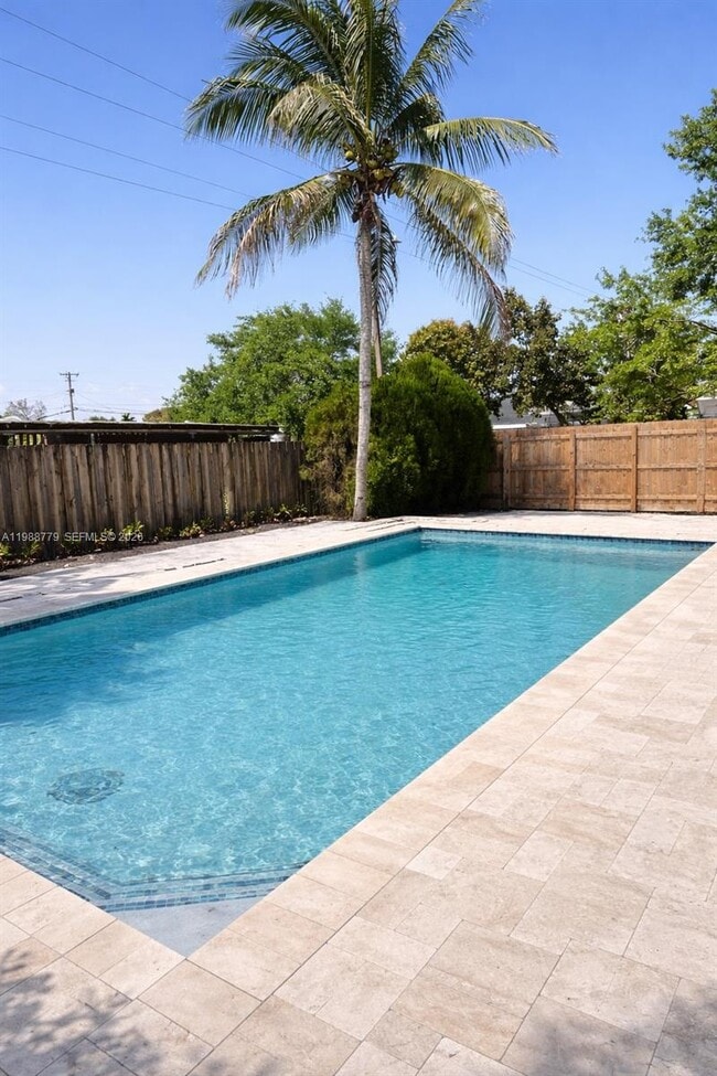 Building Photo - 9831 Martinique Dr