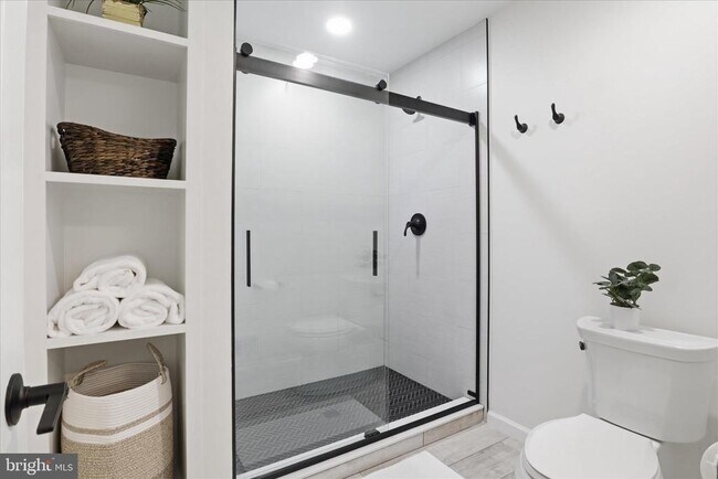 Building Photo - 12845 Mill Brook Ct