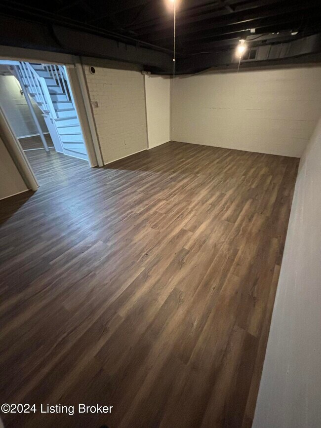 Building Photo - 4187 Westport Rd