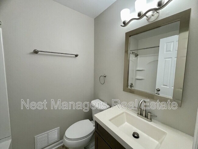 Building Photo - 6005 Blairmore Pl