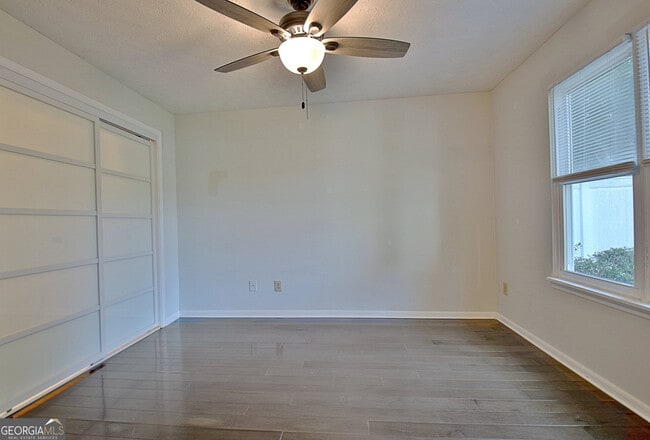 Building Photo - 315 Wood Ridge