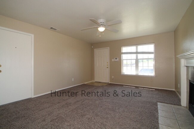 Building Photo - Immaculate Harker Heights 3 Bedroom