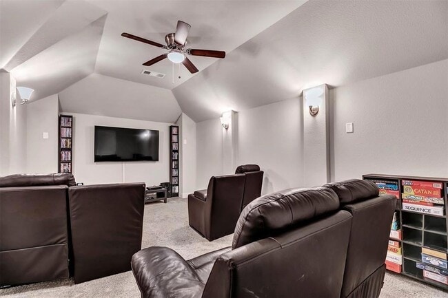 Building Photo - 138 Spanish Bluebell Dr