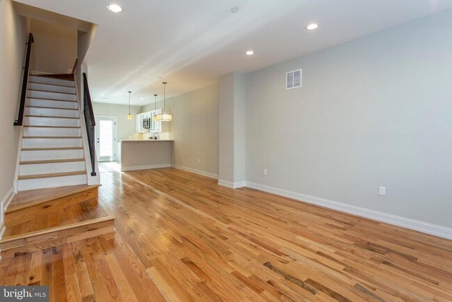 Building Photo - 2052 Gerritt St