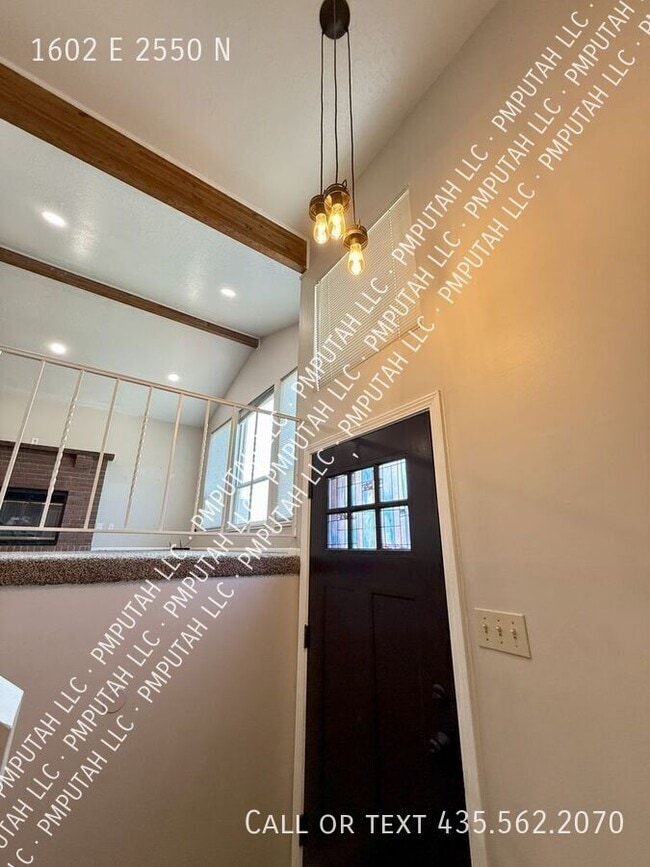 Building Photo - 1602 E 2550 N