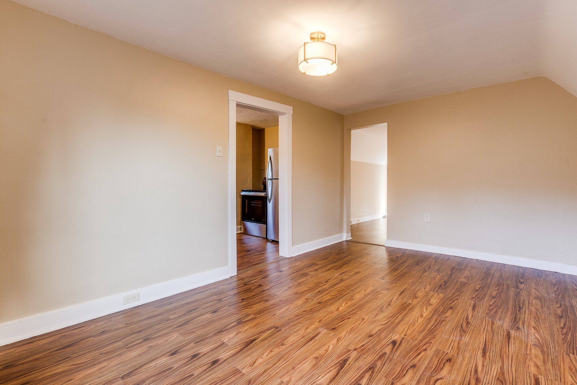 Building Photo - 1166 South Ave