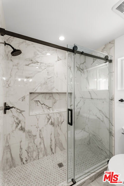 Building Photo - 2154 Patricia Ave