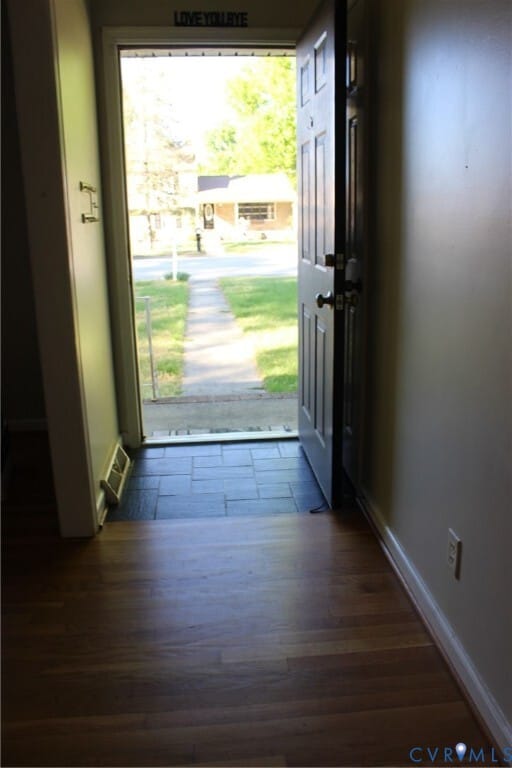 Building Photo - 1301 Canterbury Ln