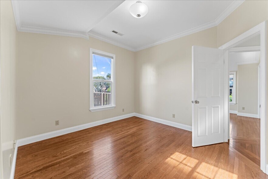 Building Photo - 2117 Ashby Ave