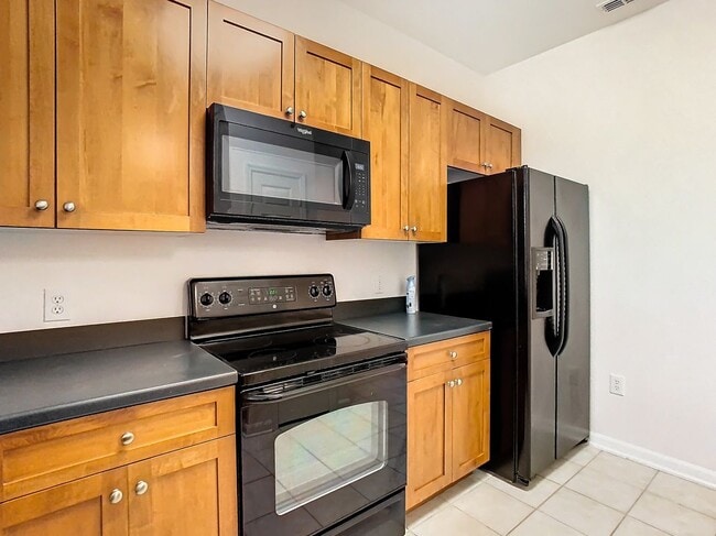Building Photo - 8009 Tipperary Ln