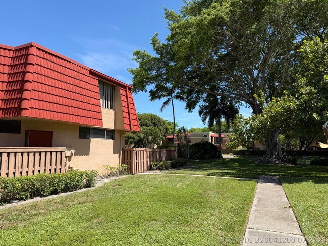Building Photo - 8273 Severn Dr