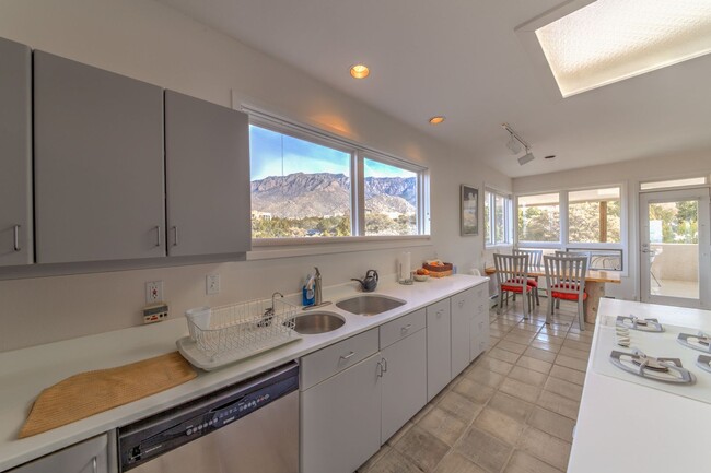 Building Photo - SANDIA HEIGHTS EXECUTIVE RENTAL 2+Story 3B...