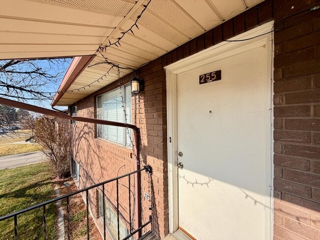 Building Photo - 253 E 1100 S