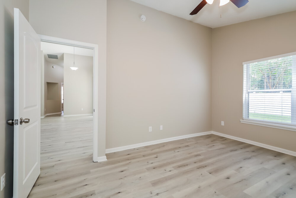 Building Photo - 8895 Canopy Oaks Dr