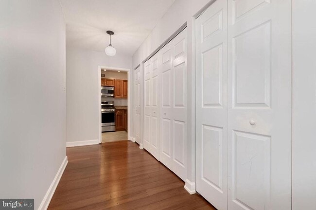 Primary Photo - 4515 Willard Ave
