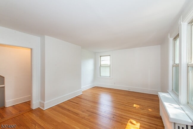 Building Photo - 92 Watchung Ave