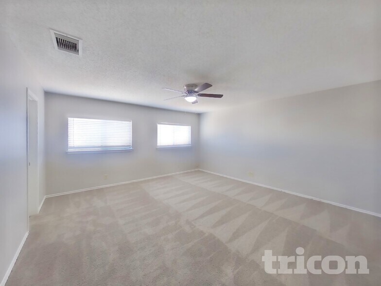 Building Photo - 6419 Beech Trail Dr