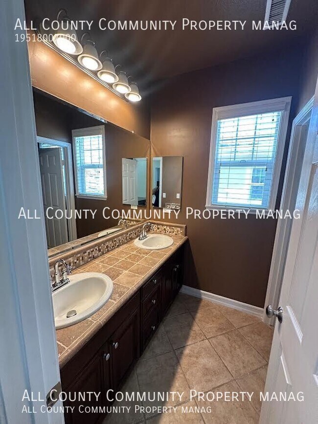 Building Photo - 18066 Lemon Dr