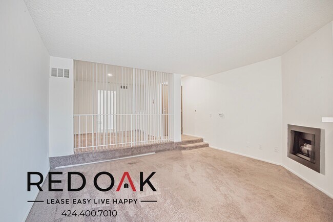 Building Photo - 8309 Cedros Ave