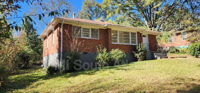 Building Photo - 5573 Cypress Dr