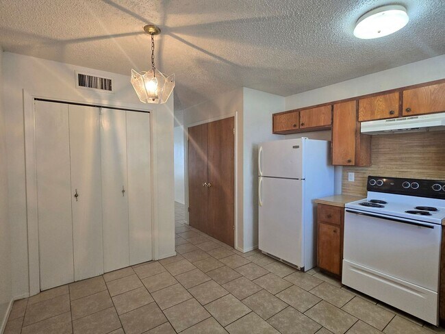 Building Photo - SECTION 8/HUD - WATER INCLUDED - COMING SOON!