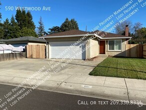 Building Photo - 590 Westwood Ave