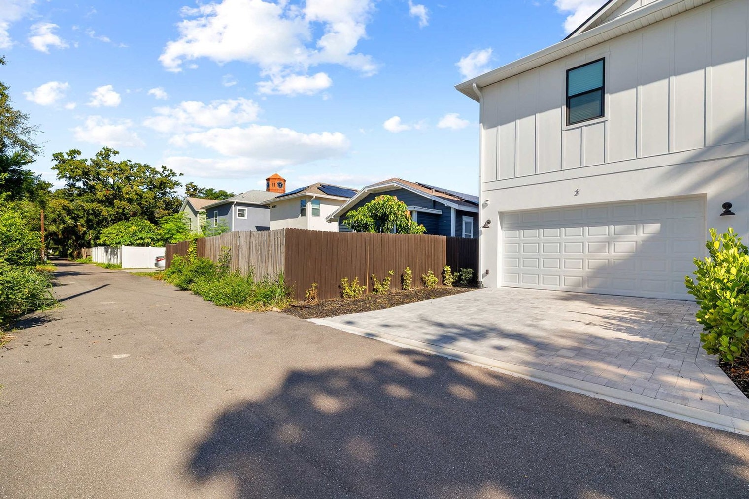 Building Photo - 1906 W Cherry St