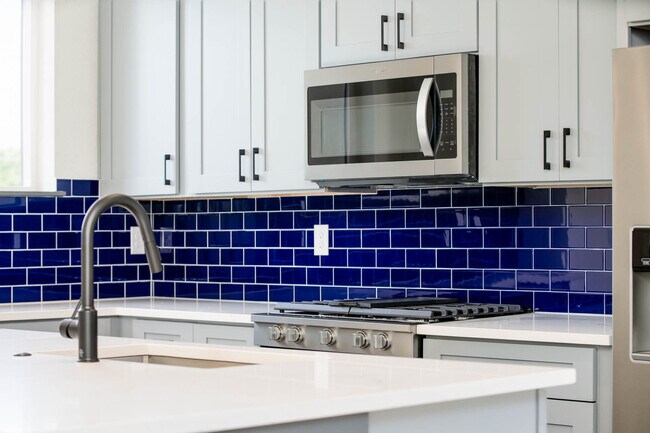 Building Photo - 3569 S Pennsylvania St