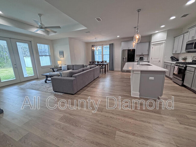 Building Photo - 446 Foxtail Wy