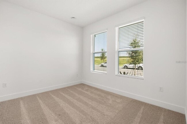 Building Photo - 15489 Hamlin Pk Dr