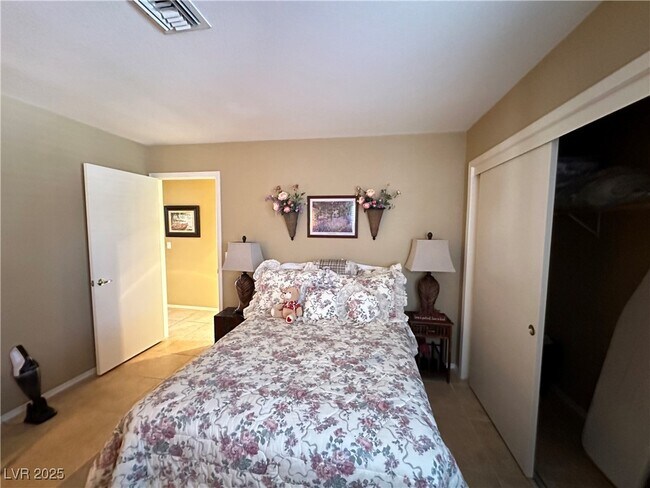 Building Photo - 9537 Eagle Valley Dr