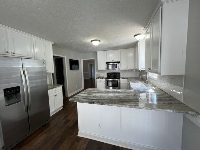 Building Photo - Gorgeous Westgate Home with Access to Community Amenities