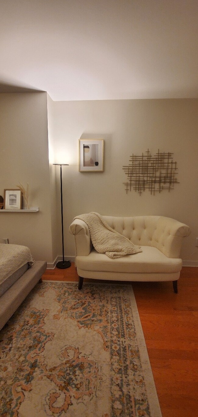 Building Photo - 317 Hudson Park