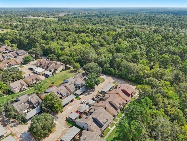 Building Photo - 1833 Country Village Blvd