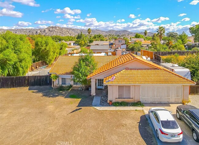 Primary Photo - 24124 Palomar Rd