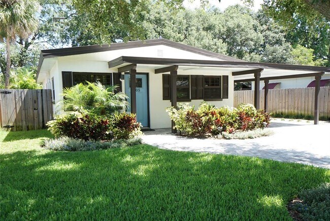 Building Photo - 3205 W Ballast Point Blvd