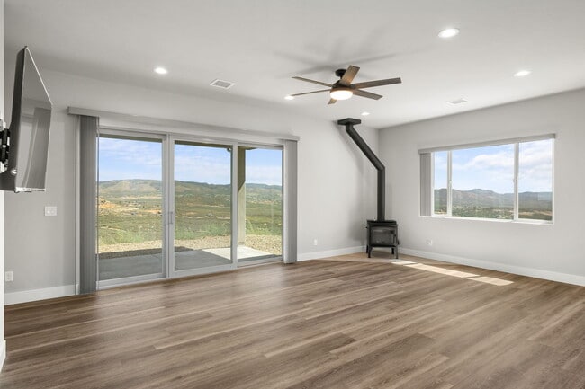 Building Photo - 15690 E Orch Vw Rd