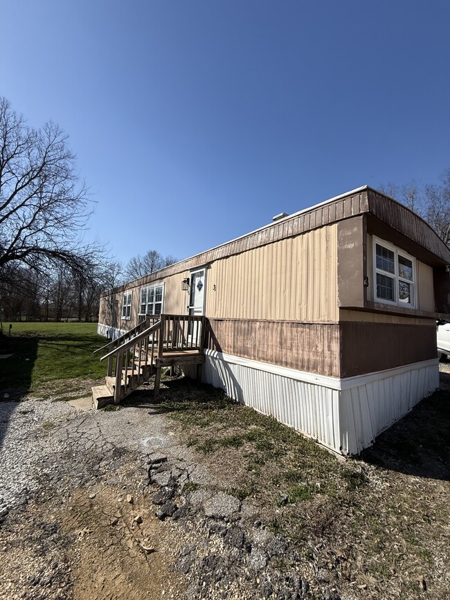 Building Photo - 109 SW Ave