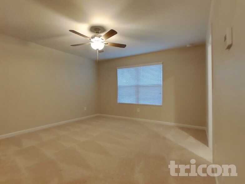 Building Photo - 96 Summit Pointe Ln