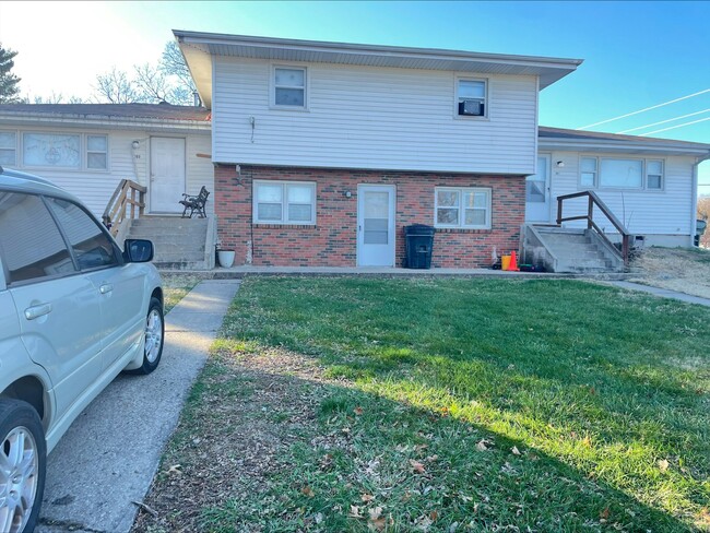 Building Photo - 901 Centennial Dr