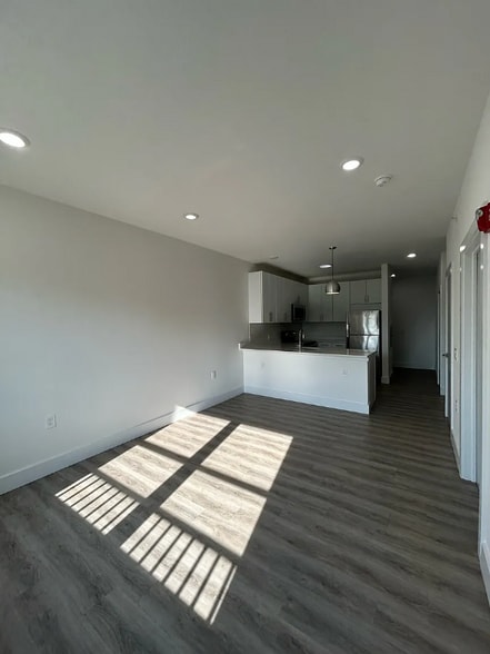 Building Photo - 1127 Stuyvesant Ave.