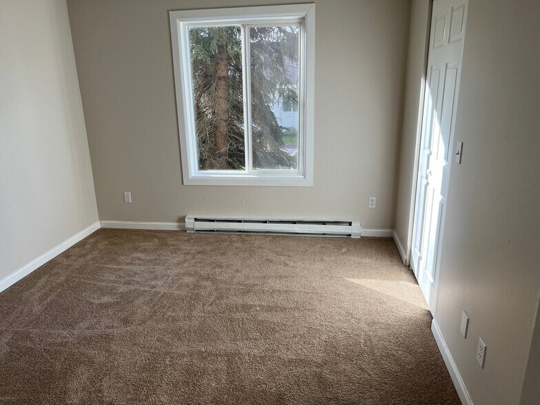 Building Photo - 4610 Reka Dr