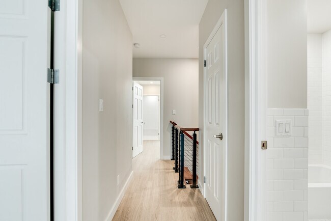 Building Photo - 179 Mott St